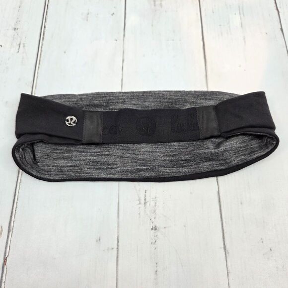 Lululemon Fringe Fighter Headband Designed for Running and Training Black Grey - Picture 1 of 7